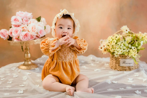 白银宝宝多大认识妈妈